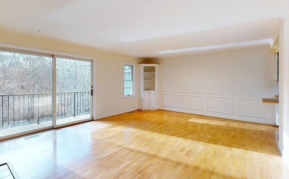 114 Milton St Dedham, MA, 02026 Apartments for Rent Zillow