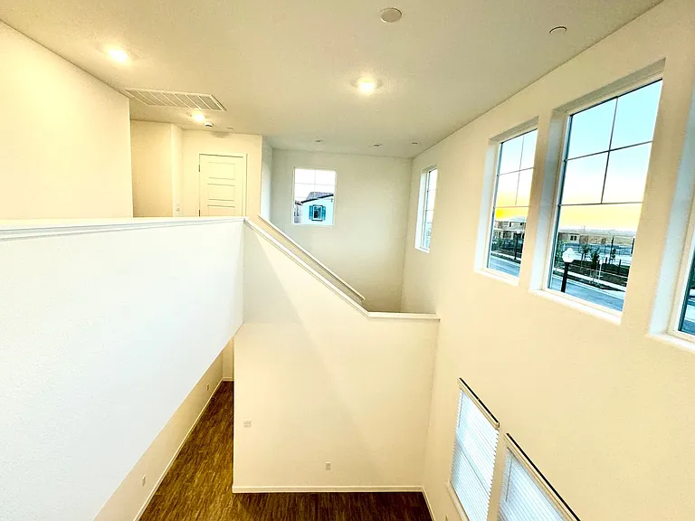 243 Dock Cir — Photo 14