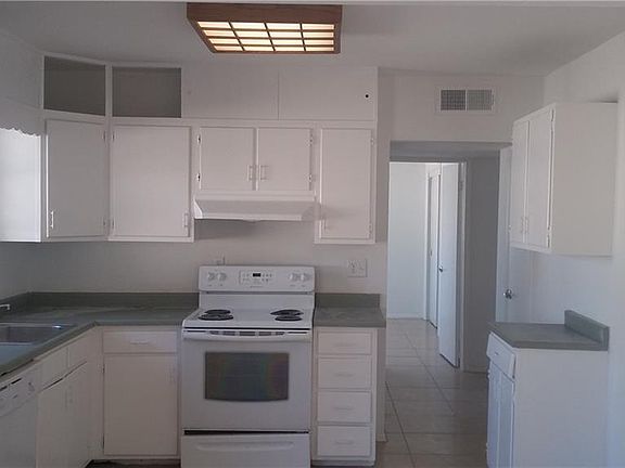 5th image of 6052 Isabella Dr