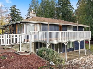1724 Dora Ave NW, Bremerton, WA 98312