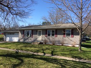 18 33rd Avenue Dr SW, Cedar Rapids, IA 52404