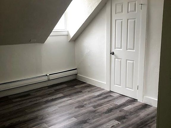 3rd image of 1 Bergen St #1