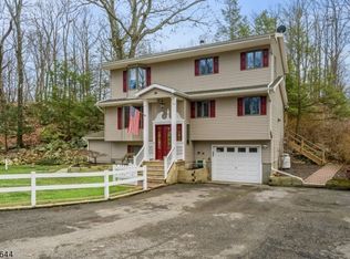 34 Appleseed Rd, Sussex, NJ 07461