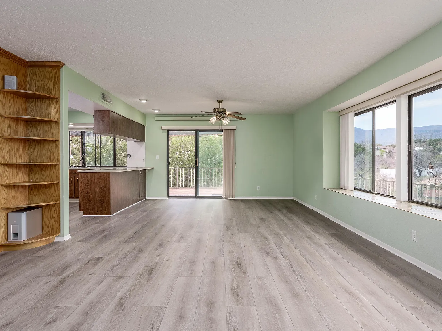 3 bed, 1708 sqft, $2,500 — Photo 3