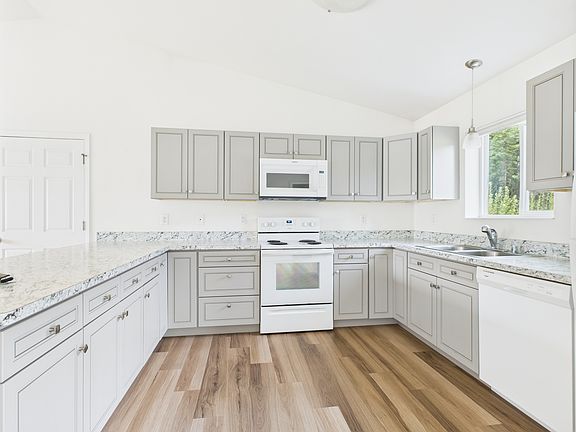 2nd image of 1775 Dallas Dr