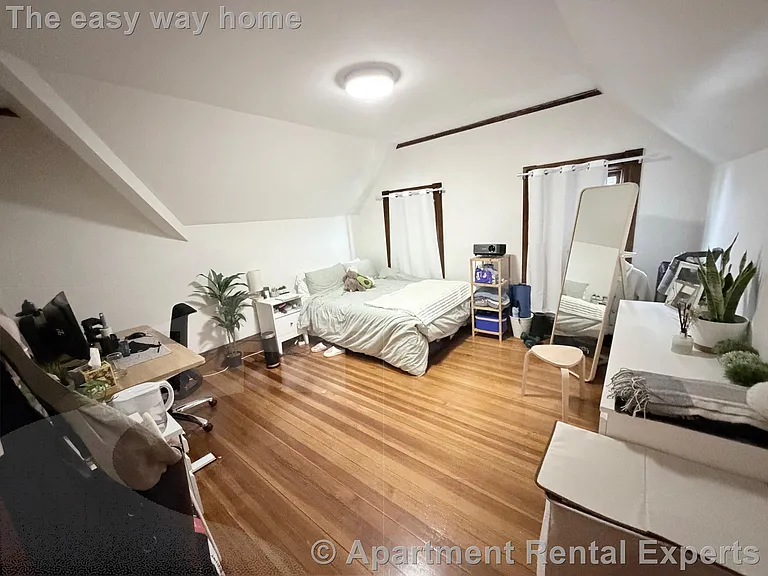 15 Linden Ave #2 — Photo 8