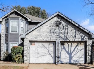5512 Stone Meadow Ln, Fort Worth, TX 76179