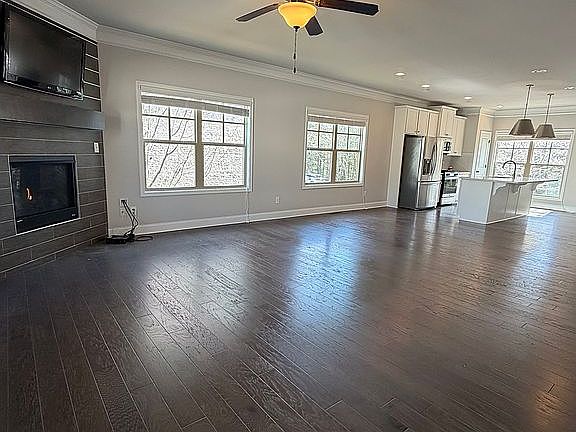 5th image of 1550 Baygreen Rd