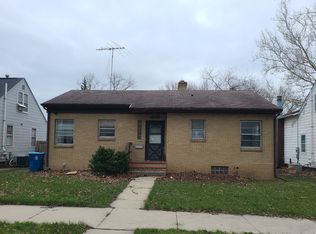 1820 Forest Ave, Waterloo, IA 50702