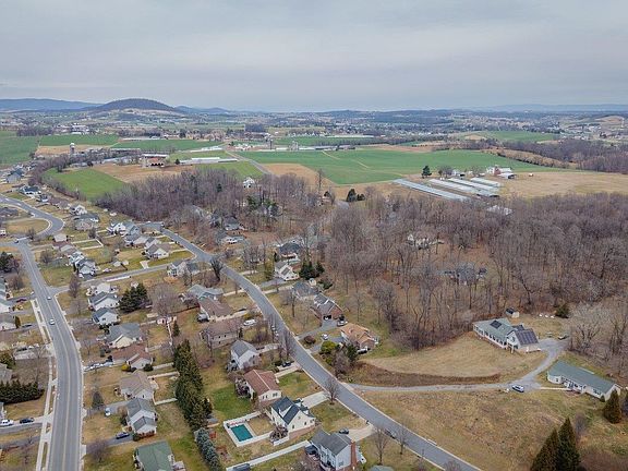 2nd image of 4039 Cannery Woods Dr