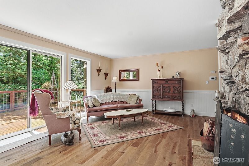5th image of 6922 232nd Avenue NE