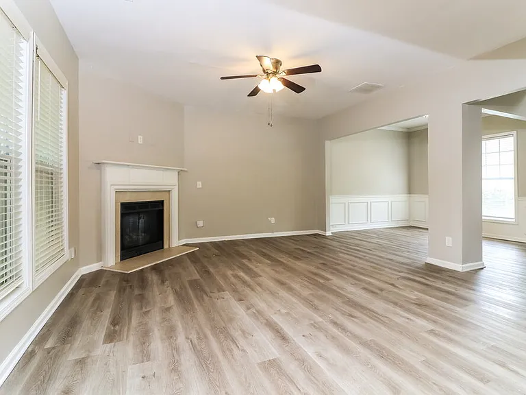 3643 Uppark Dr — Photo 7
