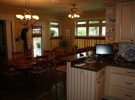5th image of 2403 Sugar Creek Cir