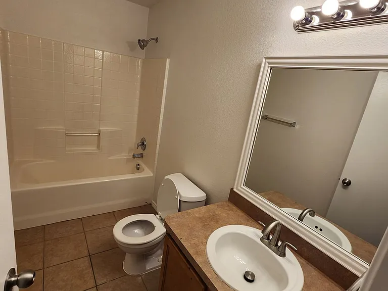 1203 Pine Forest Dr — Photo 12