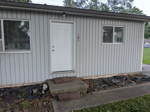 105 SW 18th St, Oak Grove, MO 64075