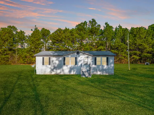 616 Murphy Bay Dr, Cross, SC 29436