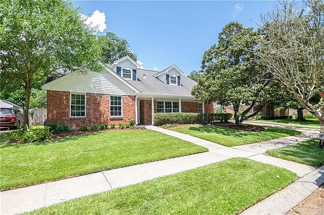 1st image of 2639 Danbury Dr