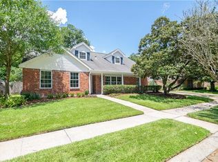 2639 Danbury Dr, New Orleans, LA 70131
