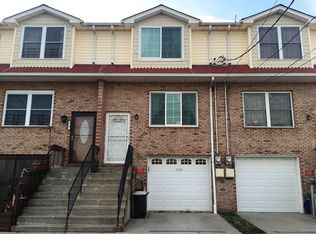 1103 Father Capodanno Blvd, Staten Island, NY 10306