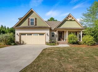 305 Edens Ridge Dr, Six Mile, SC 29682