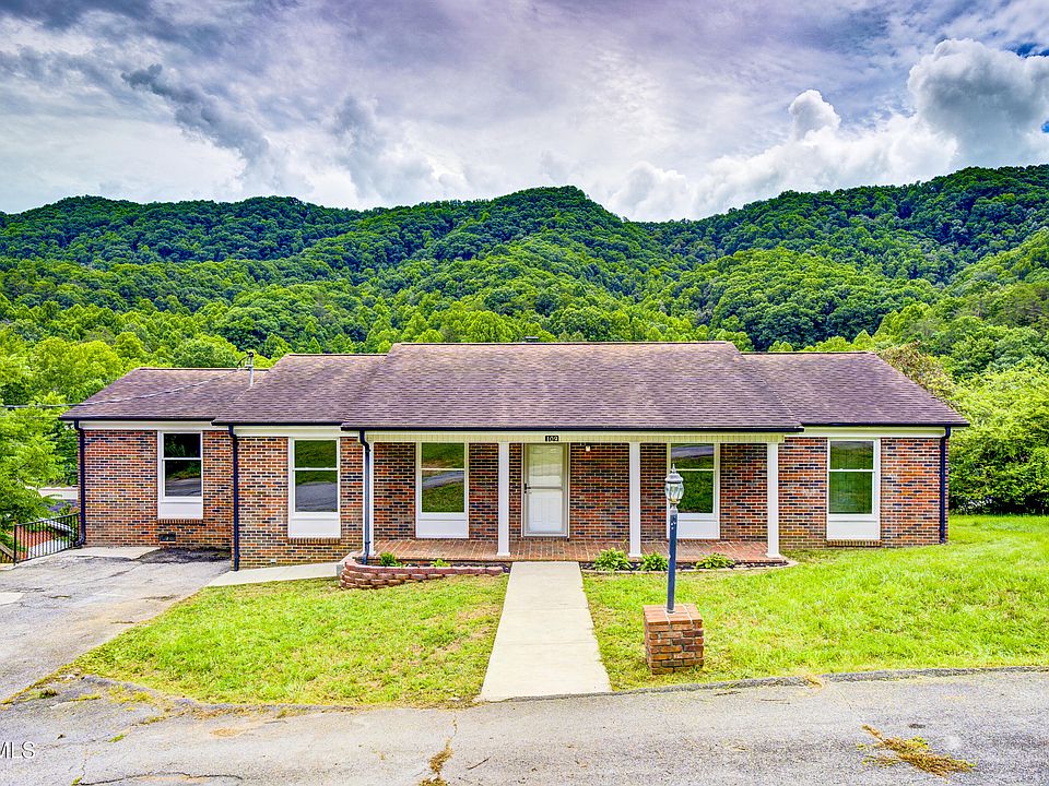 1st image of 109 Benton Dr