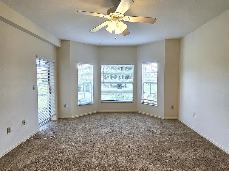 6025 Chardonnay Ln #1-102 — Photo 19
