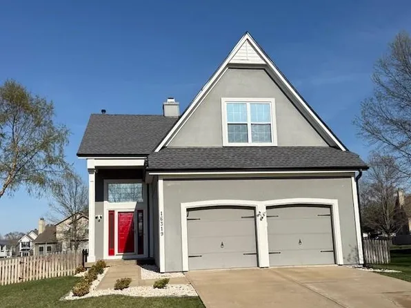 16319 S Burch St, Olathe, KS 66062