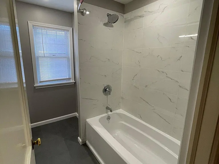 55 Woodale Ave — Photo 13