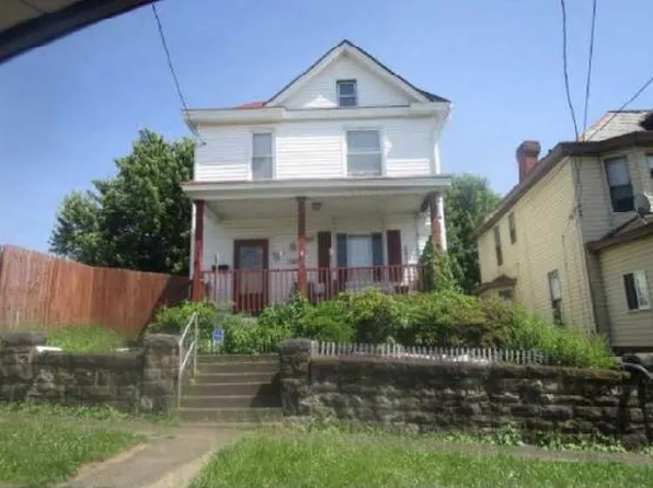 25 Wilson Ave, Uniontown, PA 15401