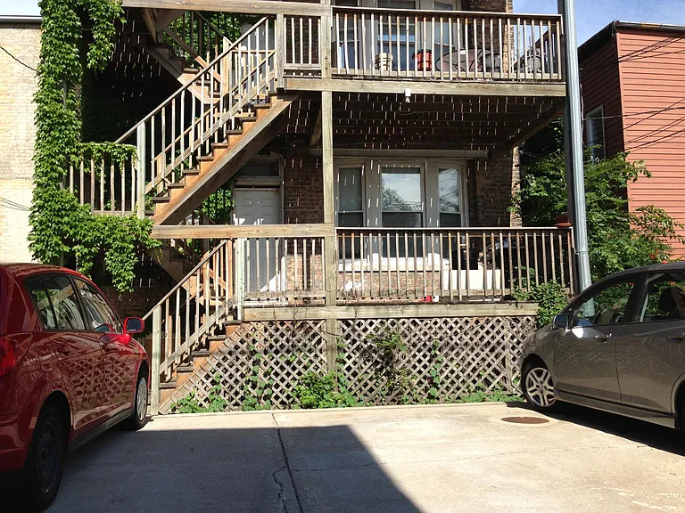 1016 N Hoyne Ave #1 — Photo 15