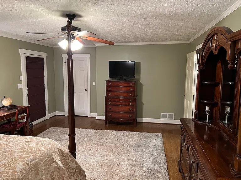 704 Mohawk Dr — Photo 18