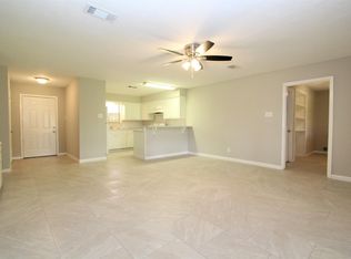 2115 6th St, Stafford, TX 77477