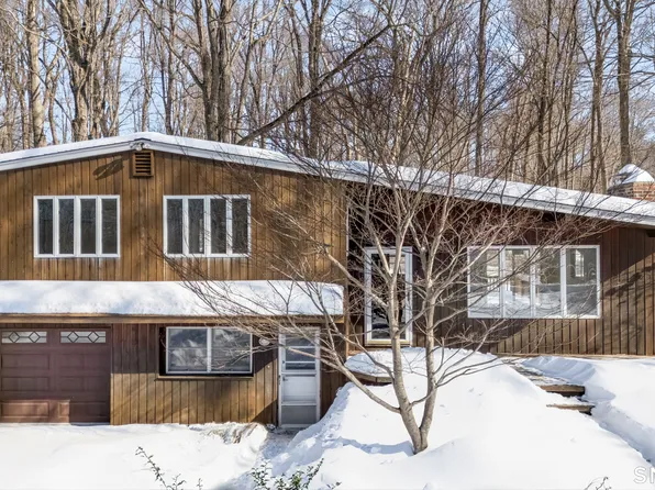 24 Pleasant Hill Road, Newtown, CT 06470