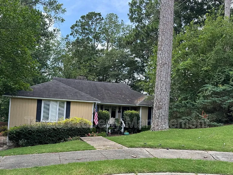 4720 Shenandoah Ct — Photo 2