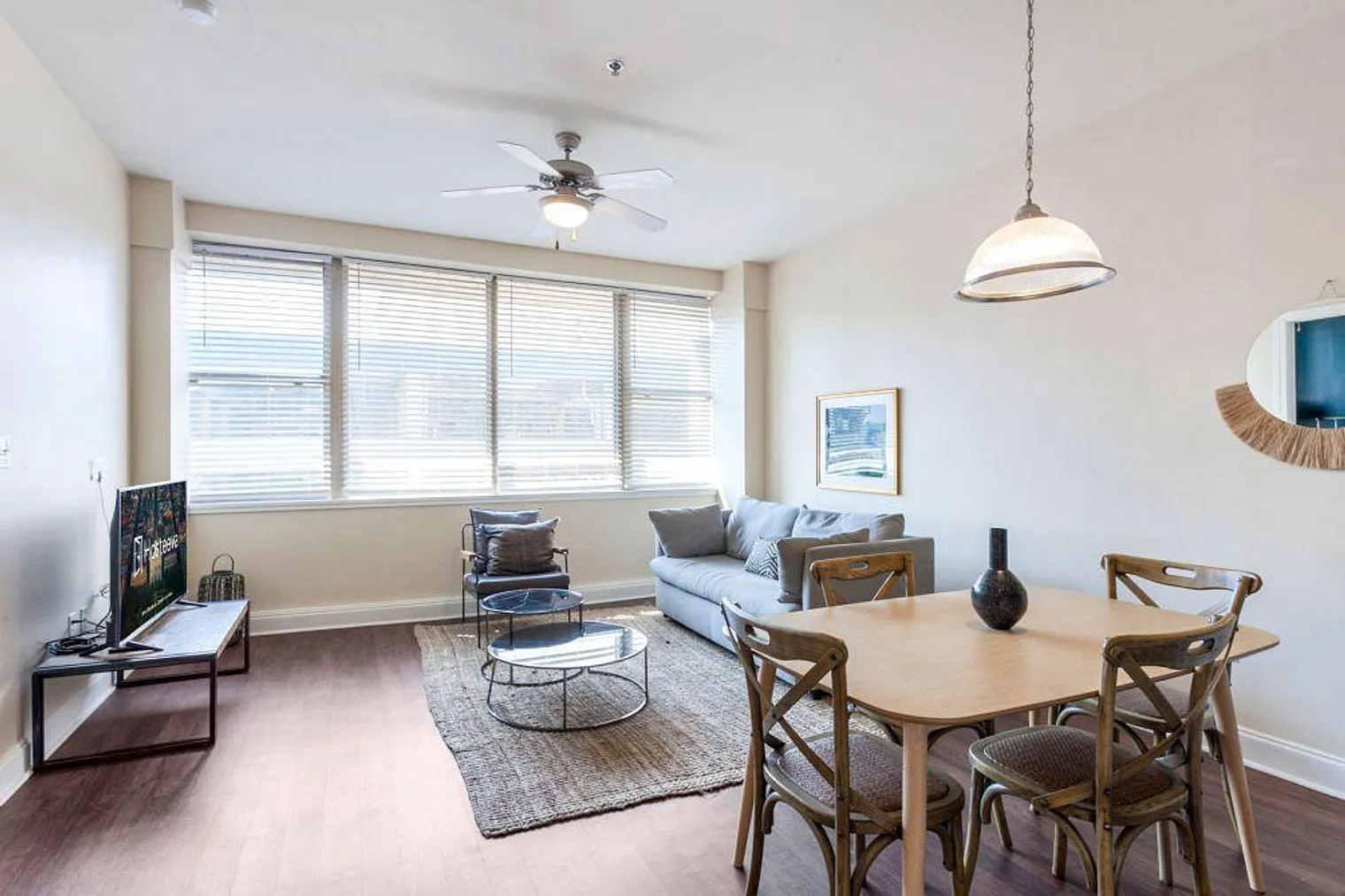 1 bed, 2.0 bath, 430 sqft, $4,250 — Photo 1