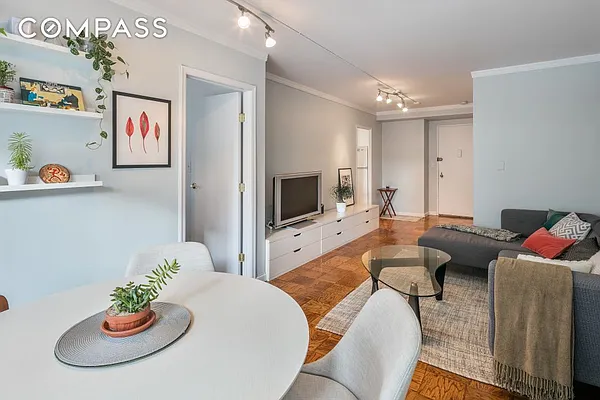 Rented by Compass | media 3