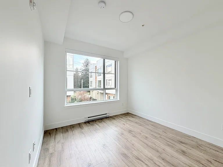 6338 King George Blvd #308 — Photo 9