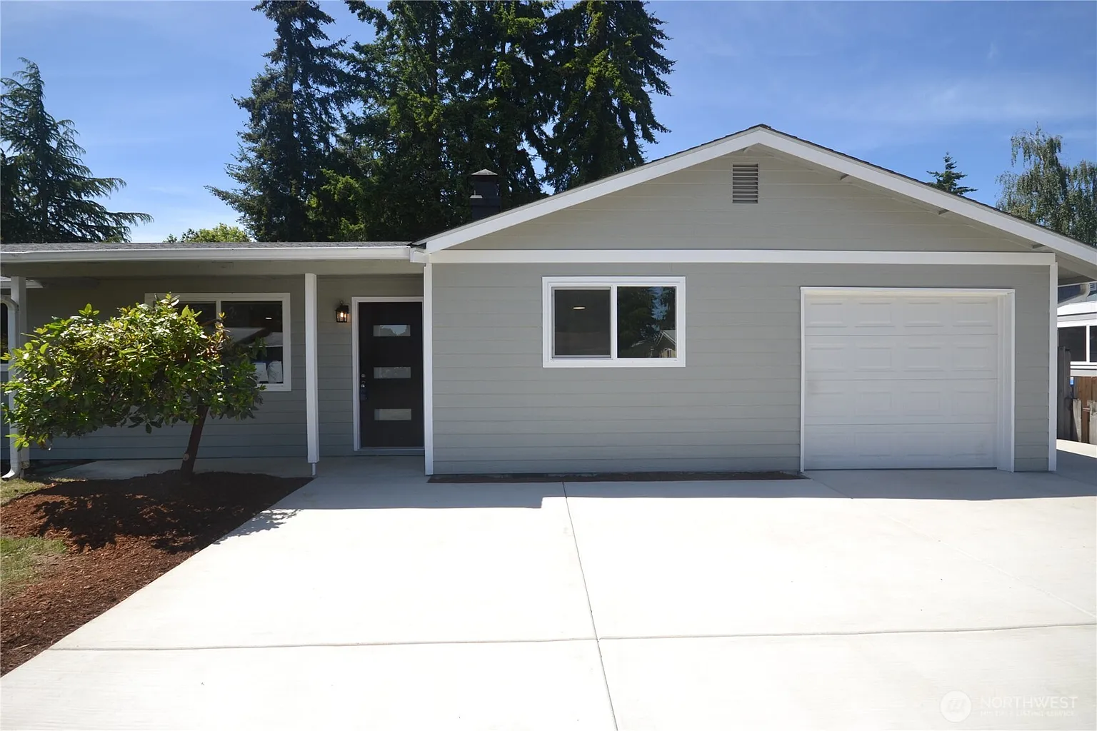 64 Queets Street photo 1