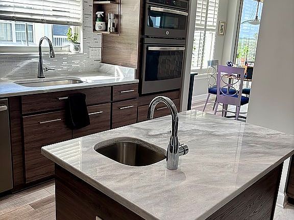 Italian  stone countertops