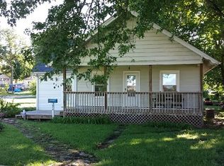 206 S Alanthus Ave, Stanberry, MO 64489