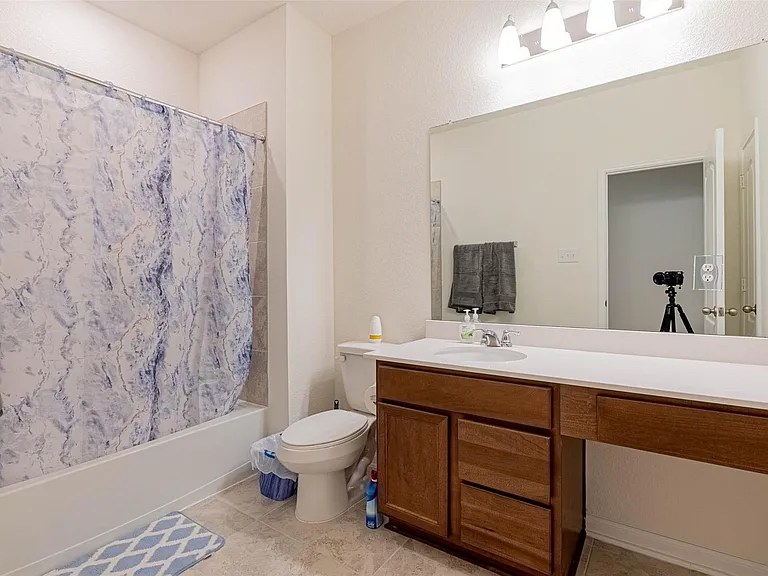 2114 Damasi Ln — Photo 31