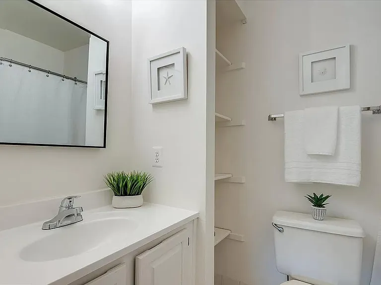 Bedroom 2 bath