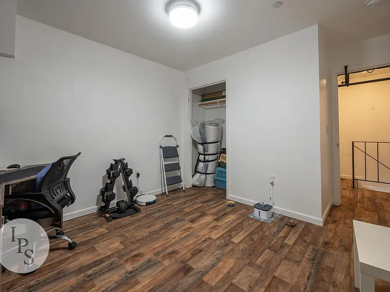 2767 W Fairmont Ave #101 — Photo 13