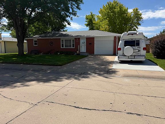 2nd image of 2220 W D Street