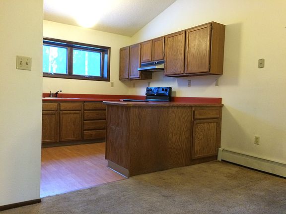 3rd image of 2201 Remington Cir