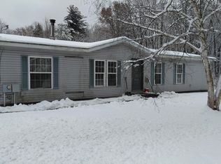 14638 Red Pine Dr, Kent City, MI 49330