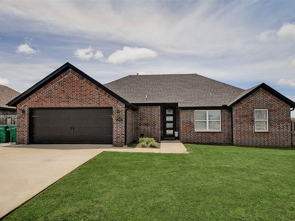 1st image of 1820 Sunrise Cir