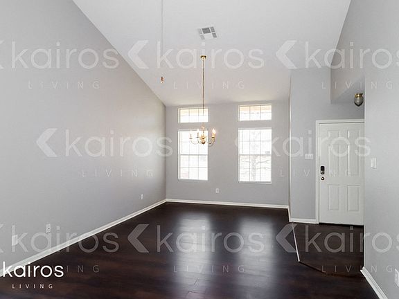 4th image of 3403 Catalina Dr