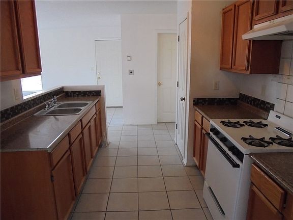 4th image of 2213 Tierra Bonita Way