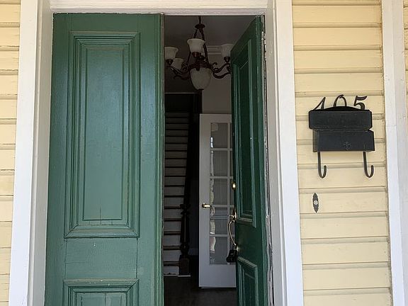 2nd image of 407 Hinton St